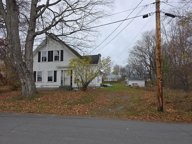 $74,900 | 26 Mill Street, Hartland, ME 04943