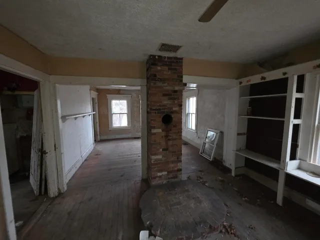 $74,900 | 26 Mill Street, Hartland, ME 04943