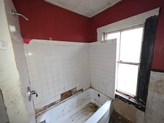 $74,900 | 26 Mill Street, Hartland, ME 04943