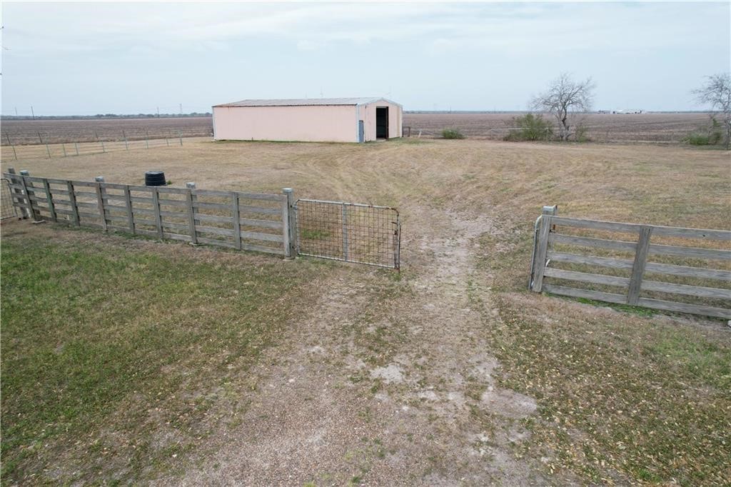 11701 Highway 359 Mathis, TX 78368 - Photo 29 of 34