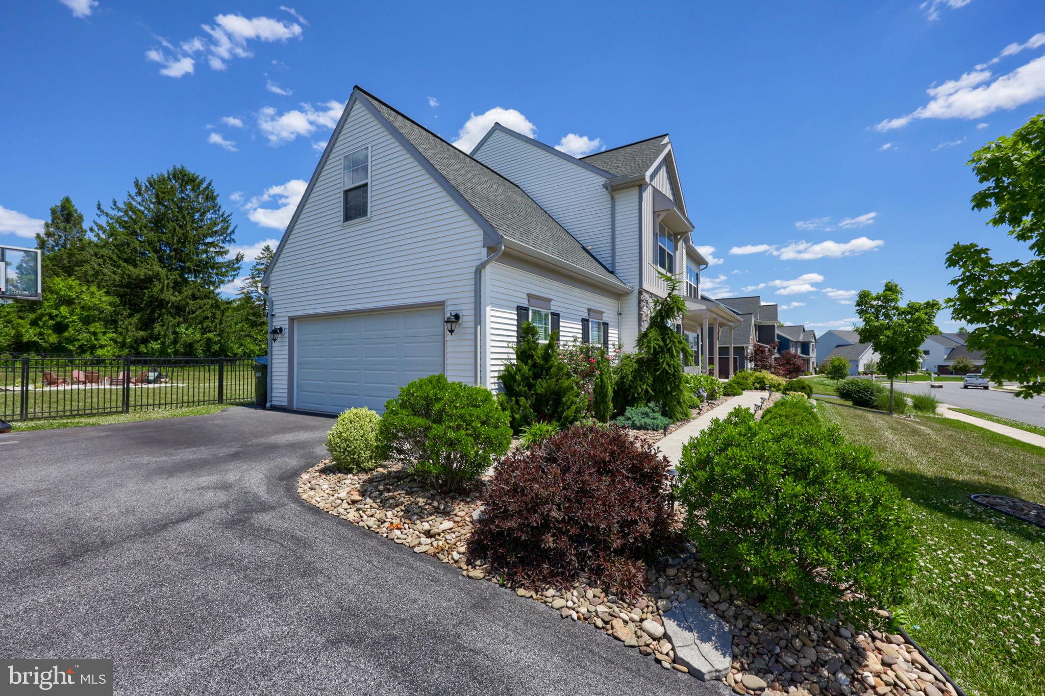 141 East Valley Road Denver, PA 17517 - Photo 5 of 57