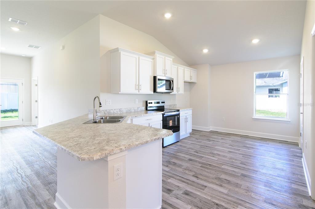 21 Rale Place Palm Coast, FL 32164 - Photo 7 of 31