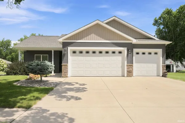 $320,000 | 406 West South Street, North Manchester, IN 46962