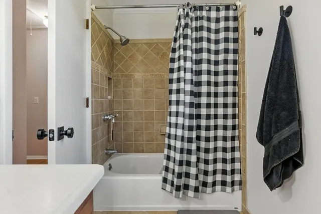 $302,500 | 5 Elmwood Drive, Apalachin, NY 13732