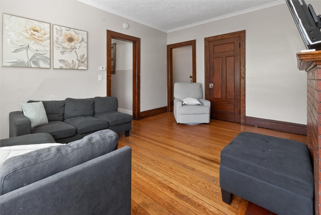 119 Rosewood Terrace Rochester, NY 14609 - Photo 12 of 31