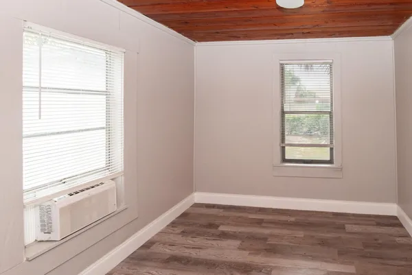 $2,250 | 526 22nd Street, West Palm Beach, FL 33407