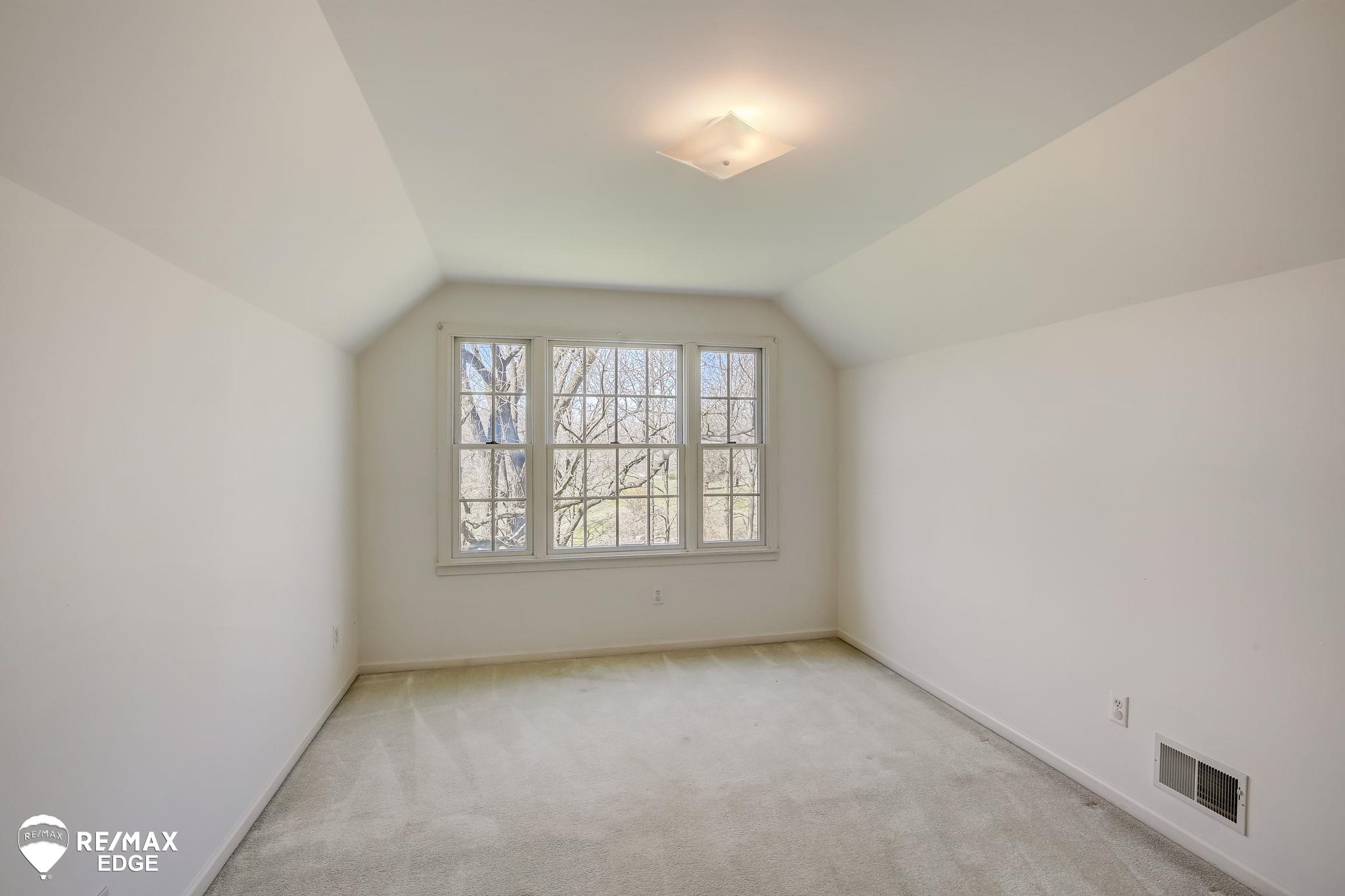 11080 Denton Hill Road Fenton, MI 48430 - Photo 33 of 59 50138445-a18ac217-0969-4754-8c2d-7f1faf024b83.JPG