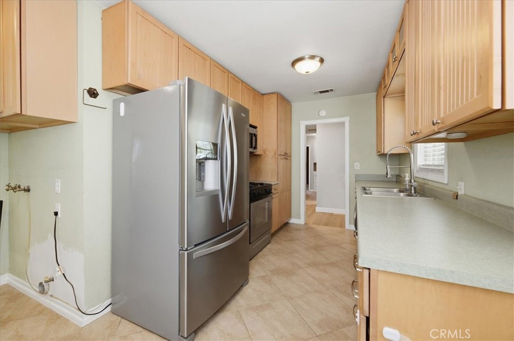 4686 Mcfarland Street Riverside, CA 92506 - Photo 15 of 35
