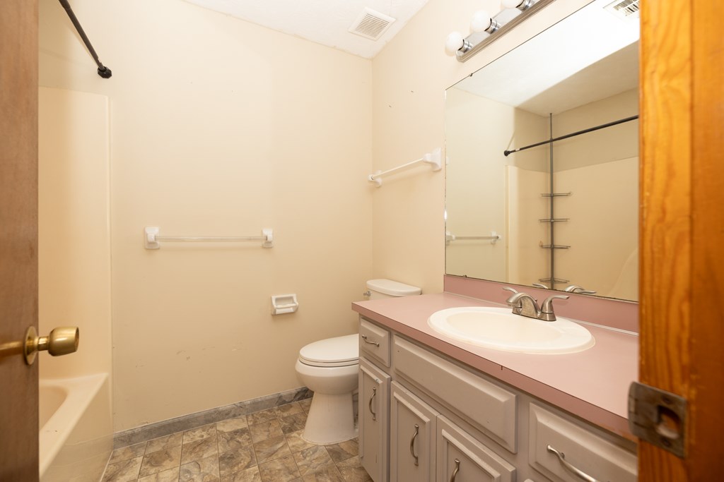 427 Lee Road Phenix City, AL 36870 - Photo 8 of 20