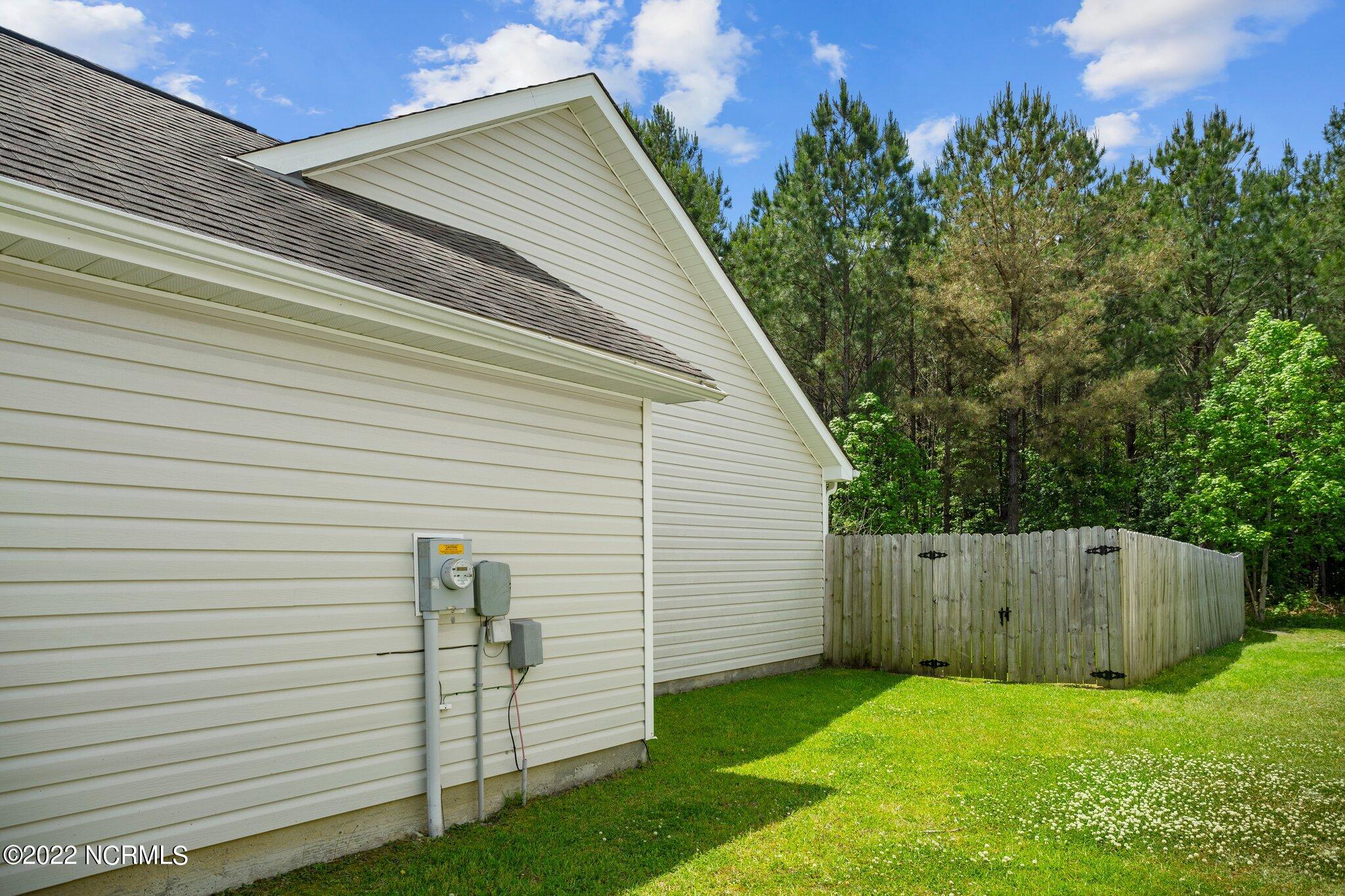 257 Merin Height Road Jacksonville, NC 28546 - Photo 14 of 42 14-web-or-mls-DSC06223