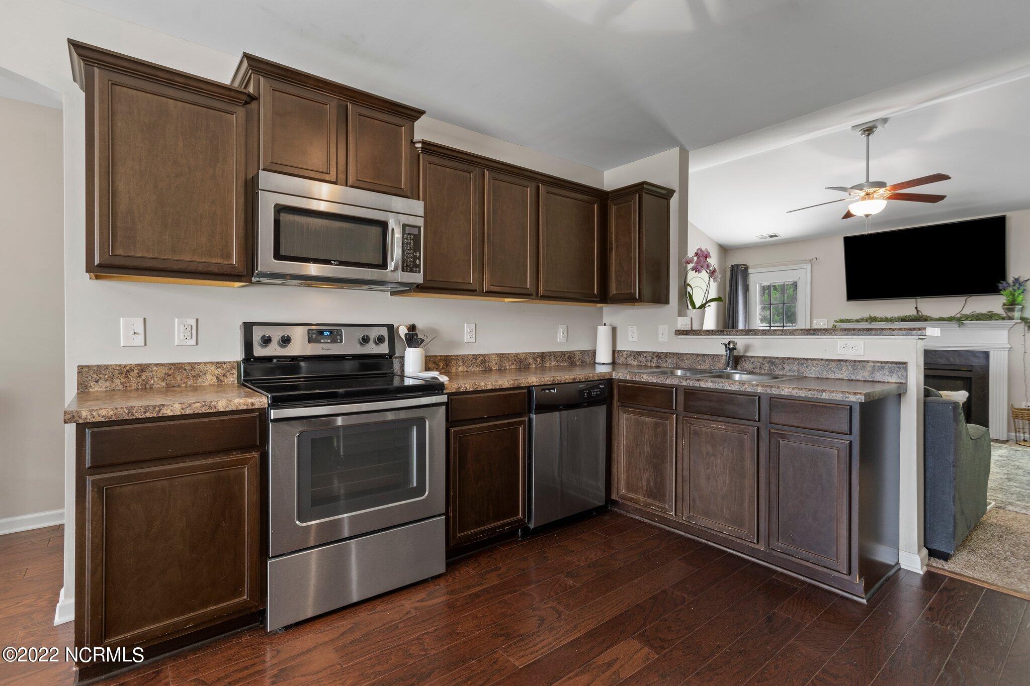 257 Merin Height Road Jacksonville, NC 28546 - Photo 34 of 42 34-web-or-mls-DSC06308