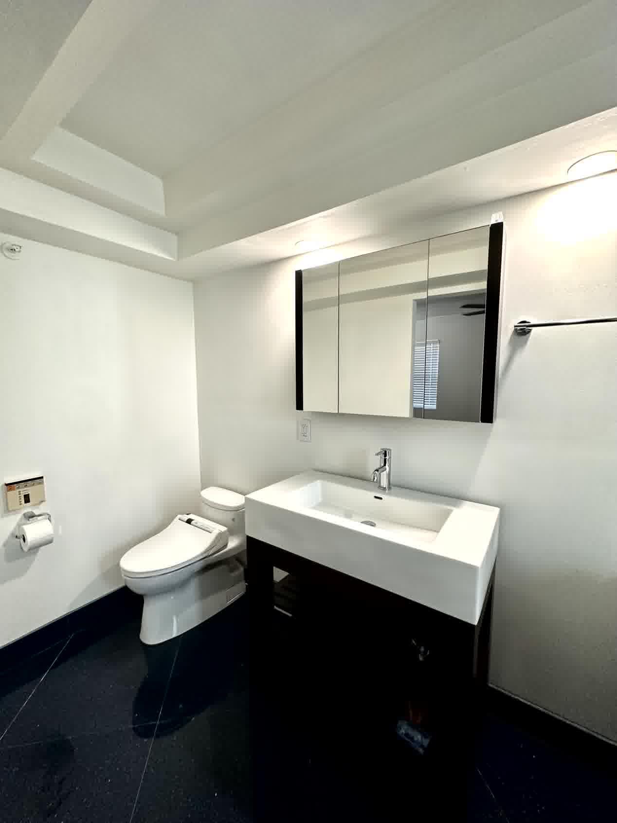 9235 Southwest 8th Street, Unit 108 Boca Raton, FL 33428 - Photo 7 of 23 Bathroom