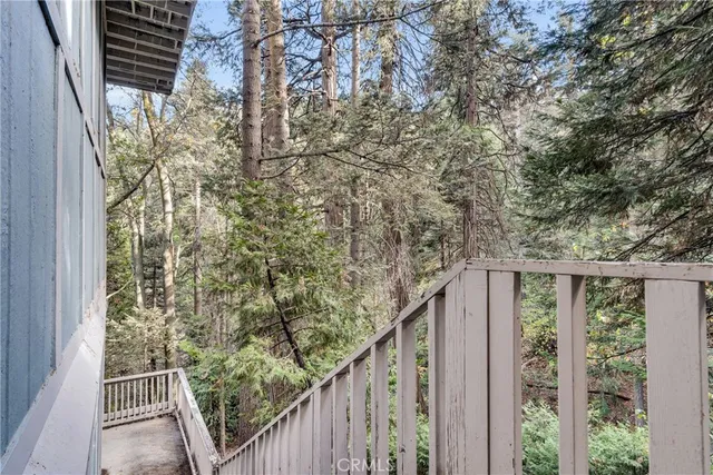 $475,000 | 561 Dover Court, Lake Arrowhead, CA 92352