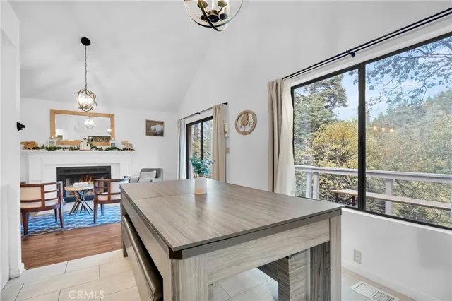 $475,000 | 561 Dover Court, Lake Arrowhead, CA 92352