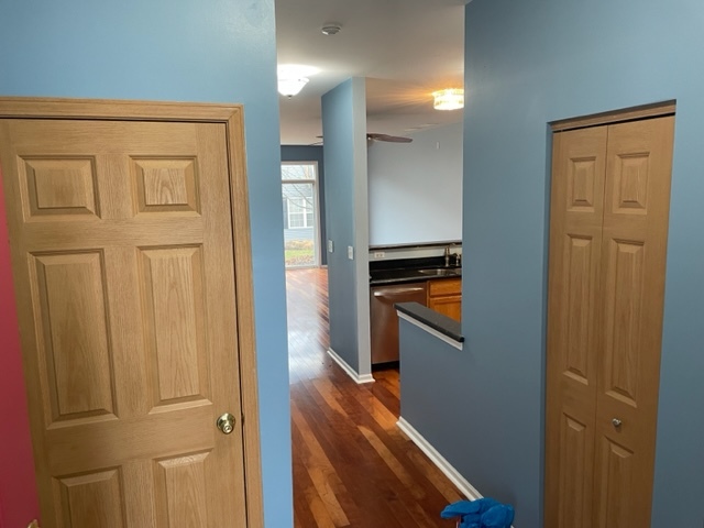 2439 Oneida Lane Naperville, IL 60563 - Photo 2 of 15 a kitchen with stainless steel appliances granite countertop a refrigerator and a stove