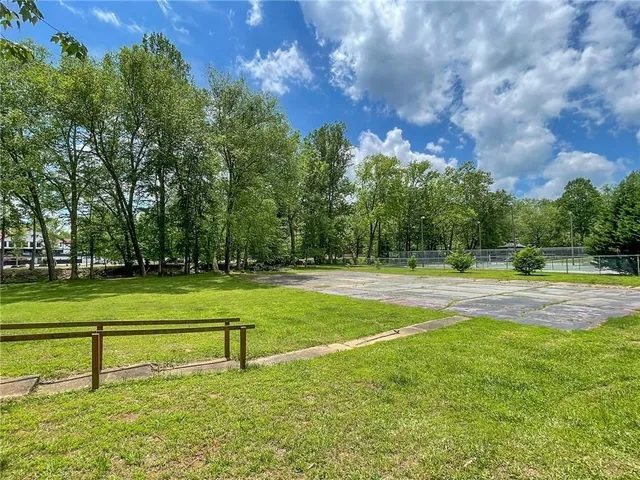 $498,900 | 327 Brucken Stravenue, Unit 601, Helen, GA 30545