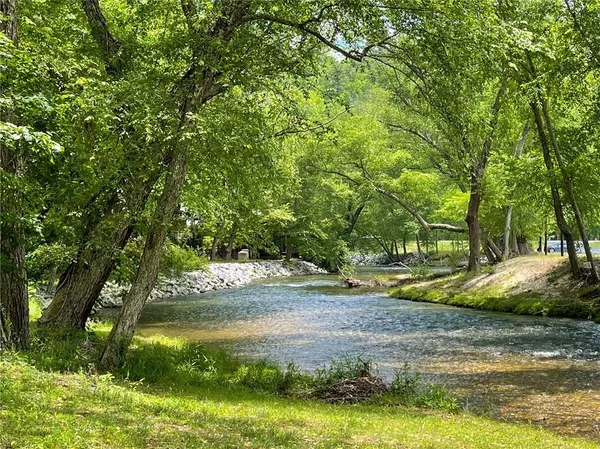 $498,800 | 327 Brucken Stravenue, Unit 601, Helen, GA 30545