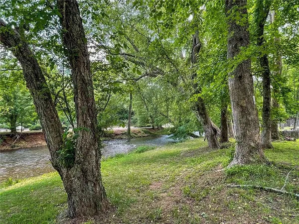 $498,800 | 327 Brucken Stravenue, Unit 601, Helen, GA 30545