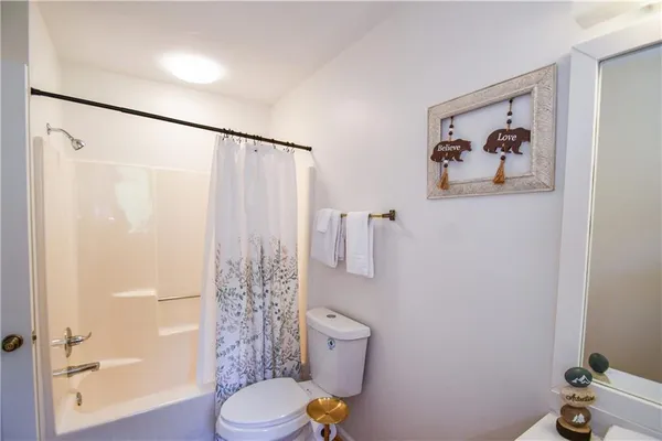 $498,800 | 327 Brucken Stravenue, Unit 601, Helen, GA 30545