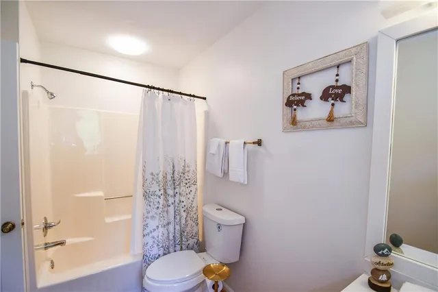 $498,900 | 327 Brucken Stravenue, Unit 601, Helen, GA 30545