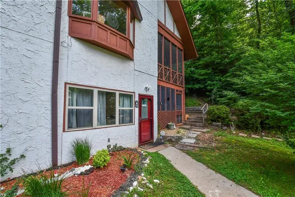 $498,800 | 327 Brucken Stravenue, Unit 601, Helen, GA 30545