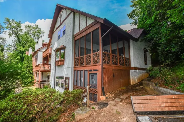 $498,900 | 327 Brucken Stravenue, Unit 601, Helen, GA 30545