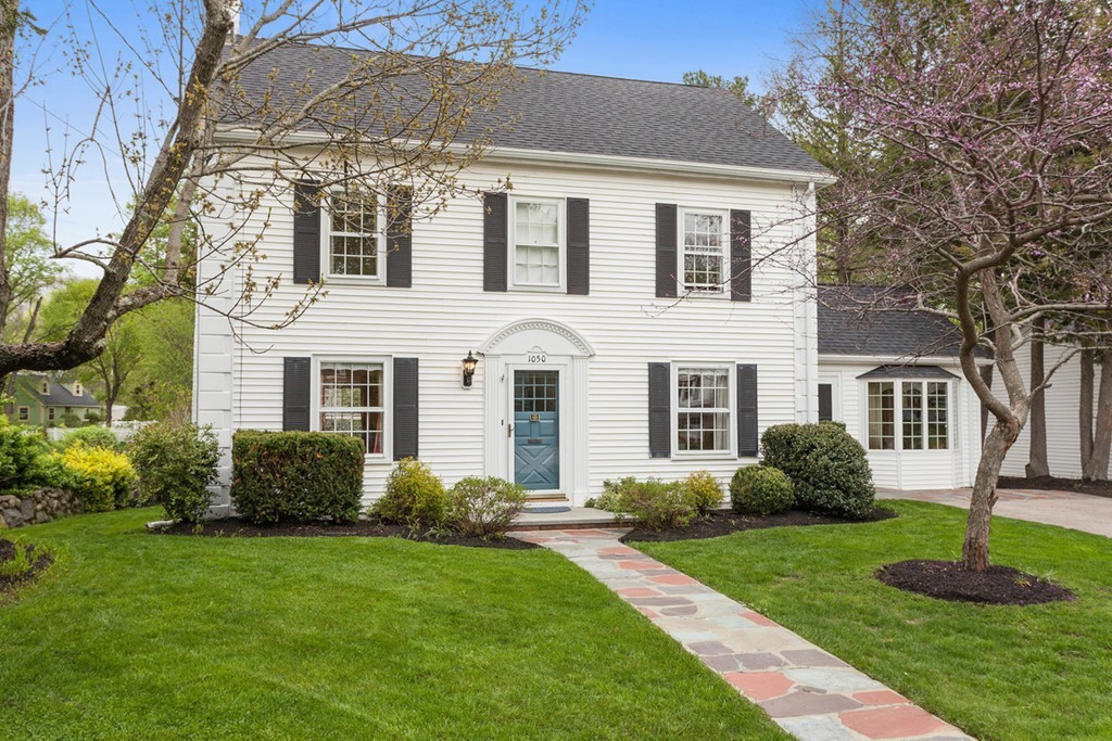 1050 Brook Road Milton, MA 02186 - Photo 1 of 30