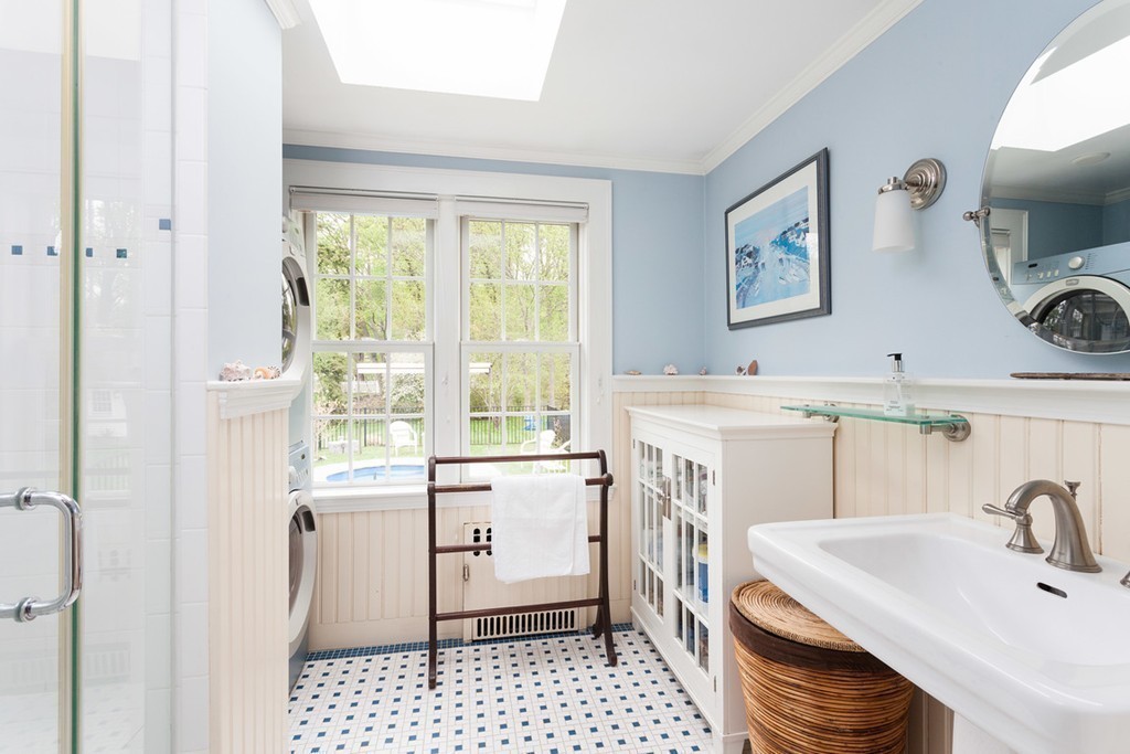 1050 Brook Road Milton, MA 02186 - Photo 15 of 30