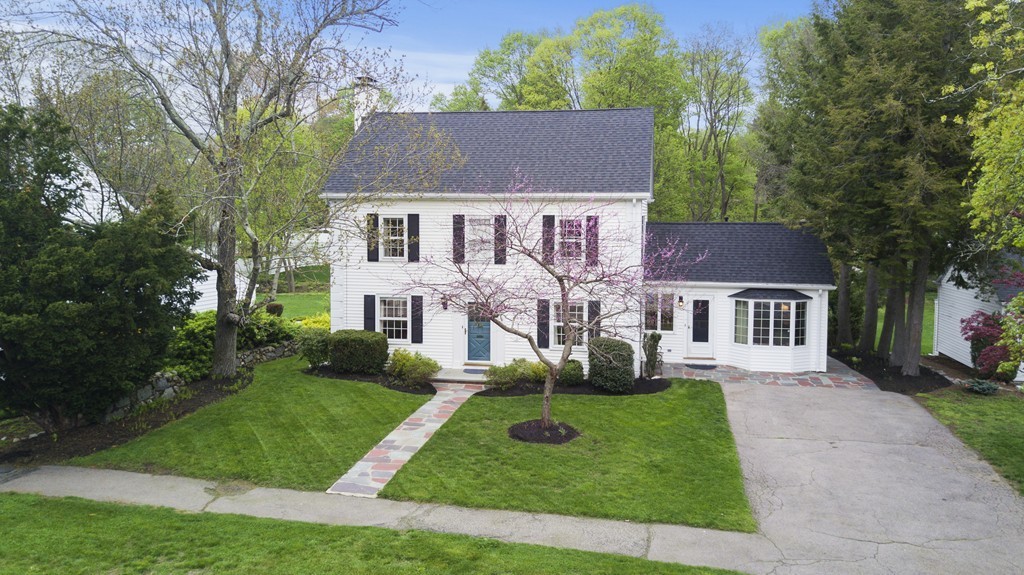 1050 Brook Road Milton, MA 02186 - Photo 2 of 30