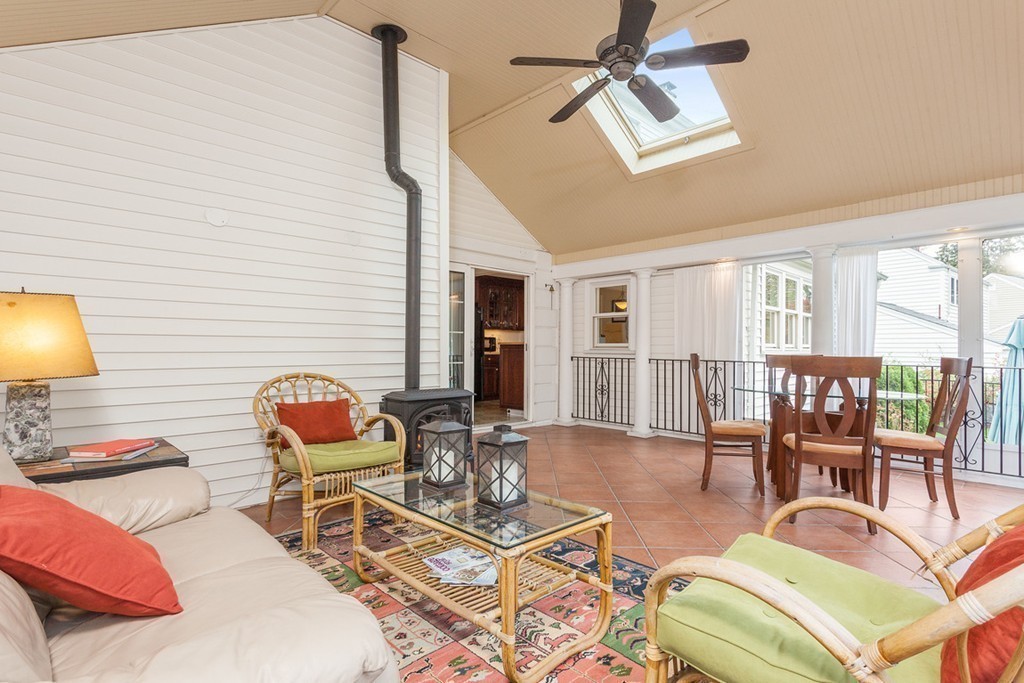 1050 Brook Road Milton, MA 02186 - Photo 9 of 30