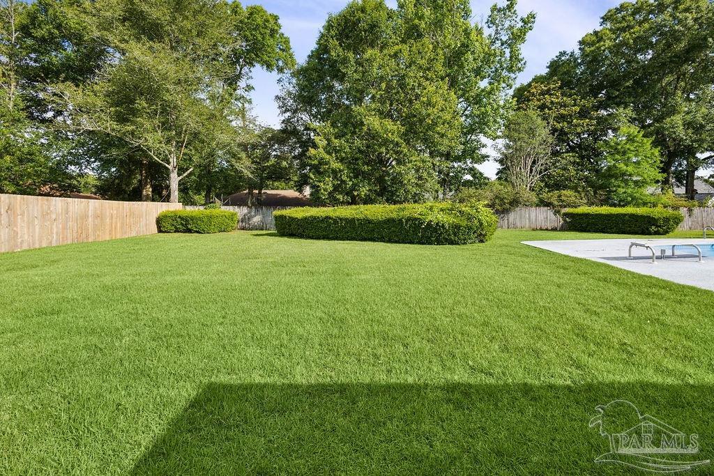 1513 Kings Road Cantonment, FL 32533 - Photo 30 of 33