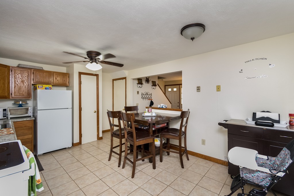 129-131 Darling Street Springfield, MA 01151 - Photo 17 of 25