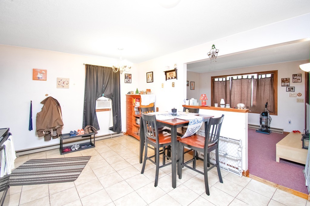 129-131 Darling Street Springfield, MA 01151 - Photo 8 of 25