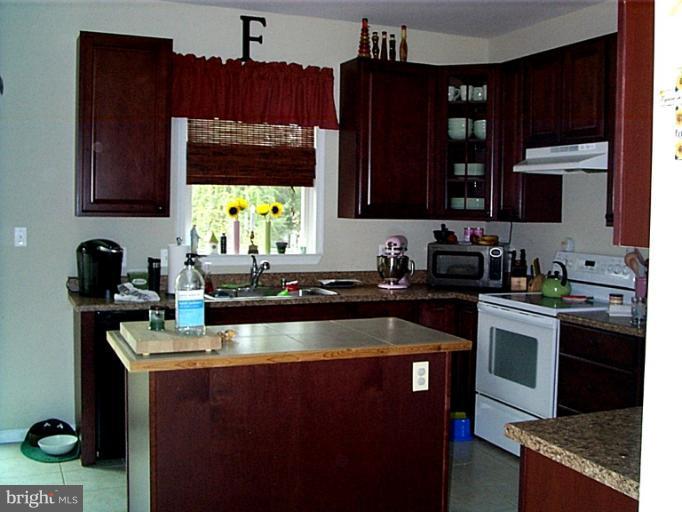 8016 Clark Station Road Severn, MD 21144 - Photo 2 of 12 Kitchen