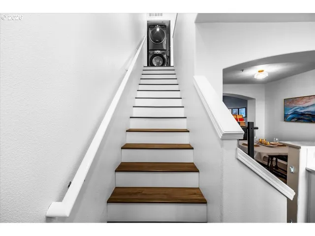 a view of entryway and hall