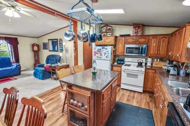 $359,900 | 1727 North Lake Drive West, Braham, MN 55006