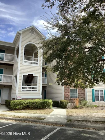 $215,000 | 906 Litchfield Way, Unit G, Wilmington, NC 28405