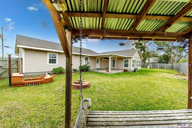 $250,000 | 262 Leblanc Drive, Lockport, LA 70374