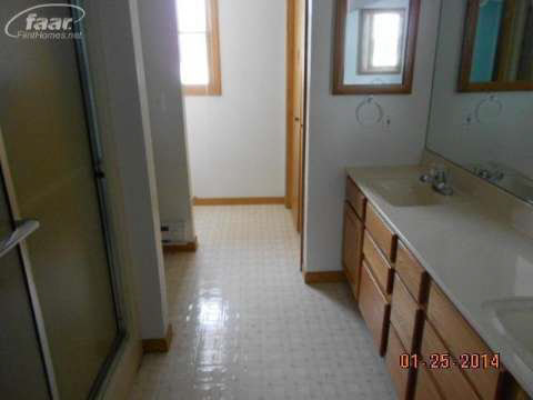 10141 State Road Millington, MI 48746 - Photo 5 of 10 20391900-4.JPG
