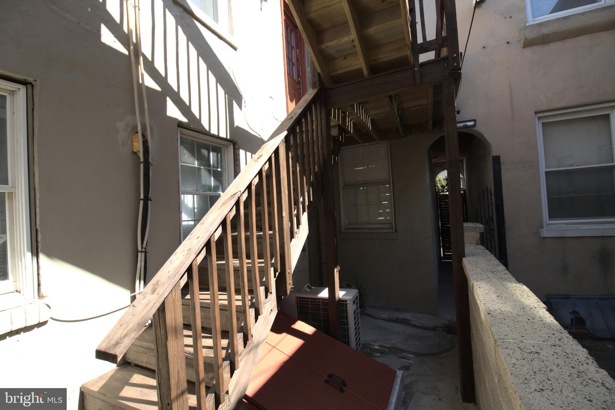 244 South Exeter Street, Unit 3 Baltimore, MD 21202 - Photo 15 of 18 a view of entryway