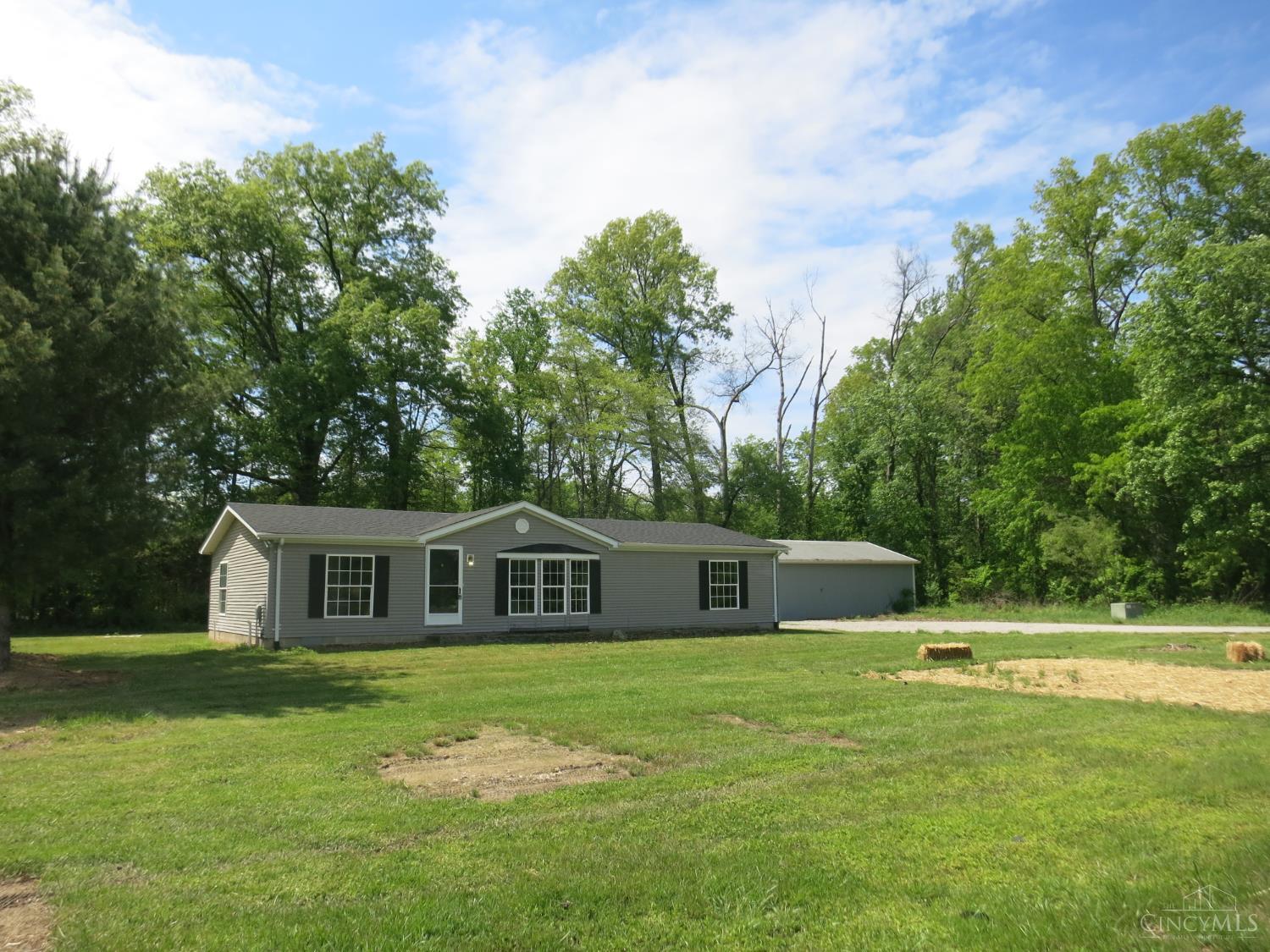 5693 Bigam Road Batavia, OH 45103 - Photo 2 of 37