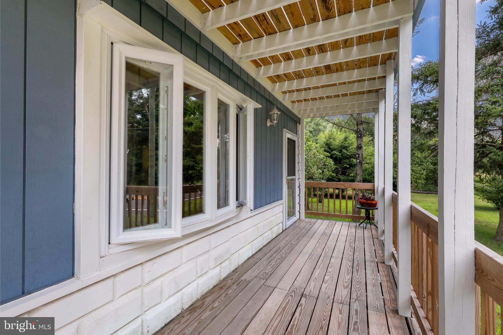 551 Hartford Road Mount Laurel, NJ 08054 - Photo 5 of 36