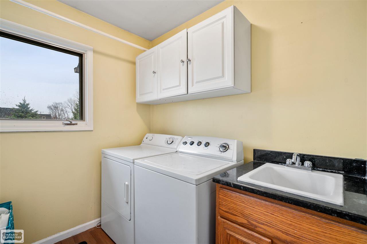 7977 Hough Road Almont, MI 48003 - Photo 24 of 40 50038157-23.JPG