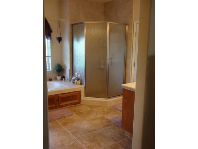20700 Gawne Road Stockton, CA 95215 - Photo 12 of 25 Gallery Image 12