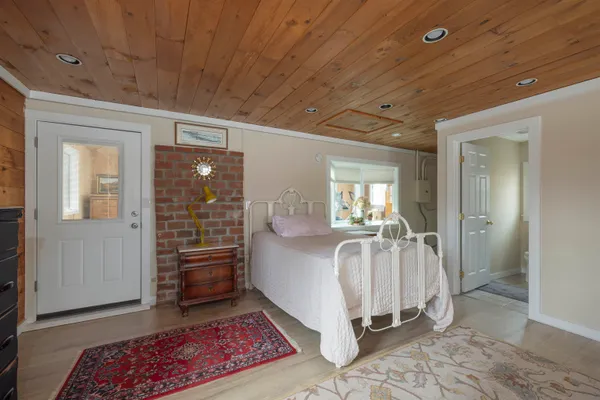 $359,000 | 1042 Main Street, Sunapee, NH 03782