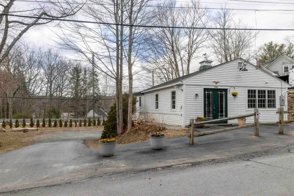 $359,000 | 1042 Main Street, Sunapee, NH 03782