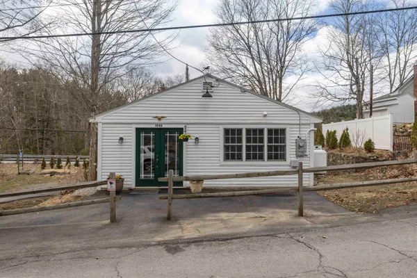 $359,000 | 1042 Main Street, Sunapee, NH 03782