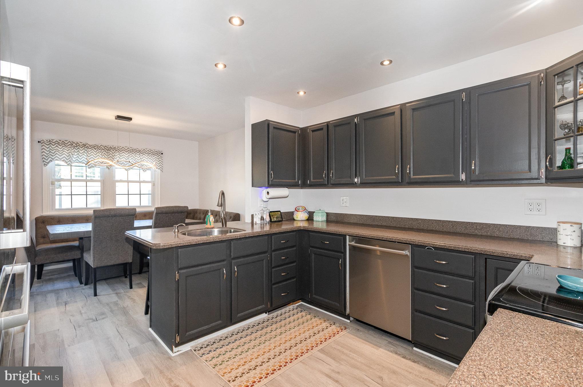 17 Raspberry Drive Mechanicsburg, PA 17050 - Photo 10 of 39 Gallery Image 10