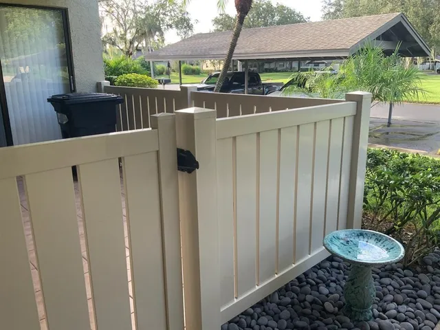 $2,400 | 150 Dale Place, Oldsmar, FL 34677