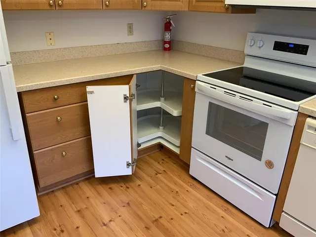 $2,400 | 150 Dale Place, Oldsmar, FL 34677